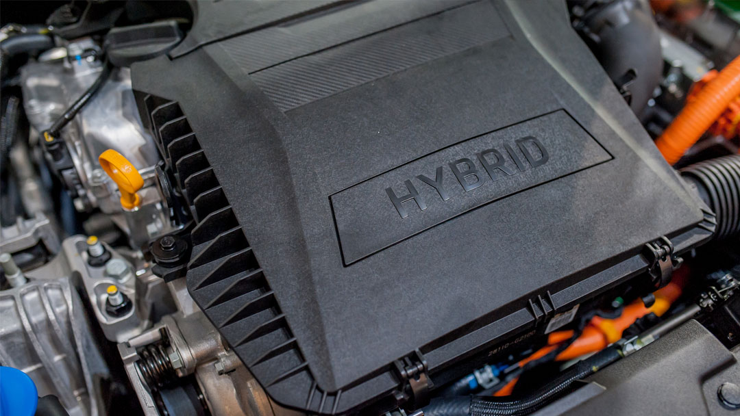 Hybrid car engine motor