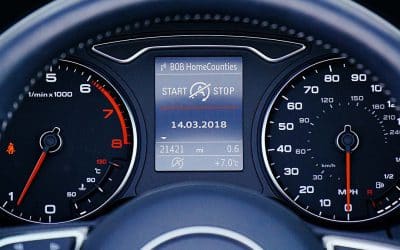 Understanding the Engine Temperature Warning Light on Your Car Dashboard: When to Worry and Where to Go